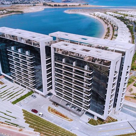 Live In The Middle Of Lagoons And Sea Ras al-Khaimah Exteriör bild