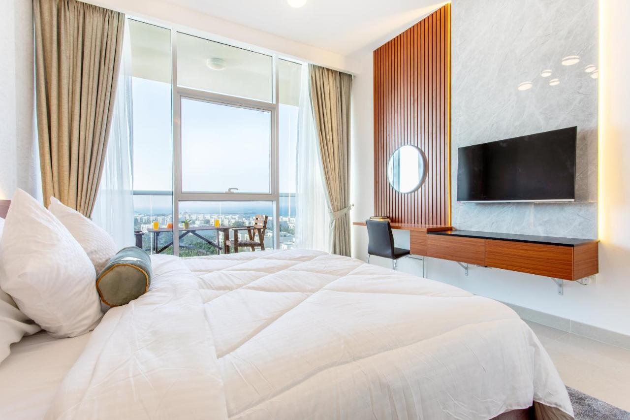 Live In The Middle Of Lagoons And Sea Ras al-Khaimah Exteriör bild