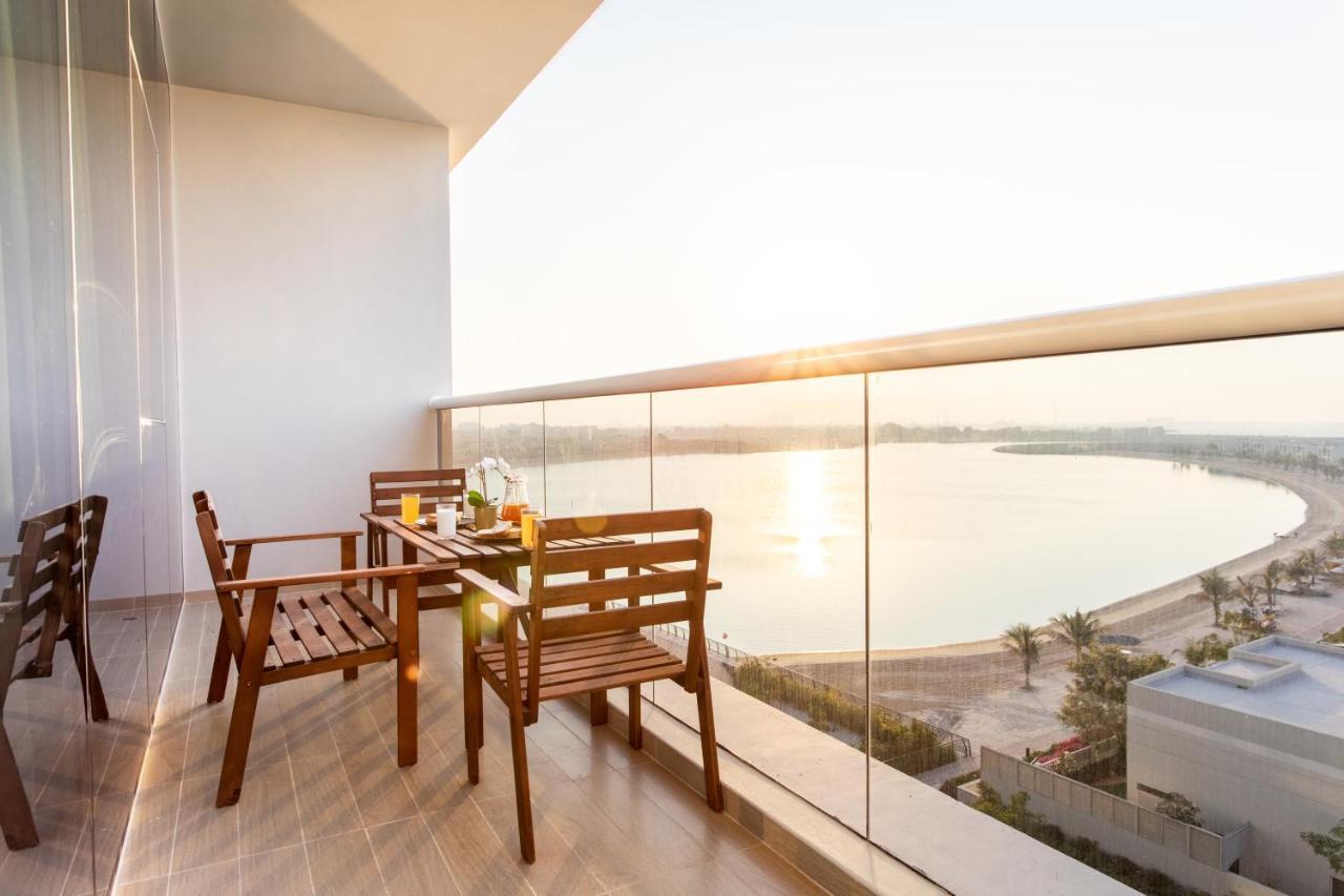 Live In The Middle Of Lagoons And Sea Ras al-Khaimah Exteriör bild