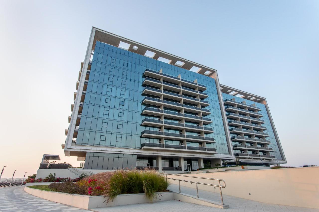 Live In The Middle Of Lagoons And Sea Ras al-Khaimah Exteriör bild